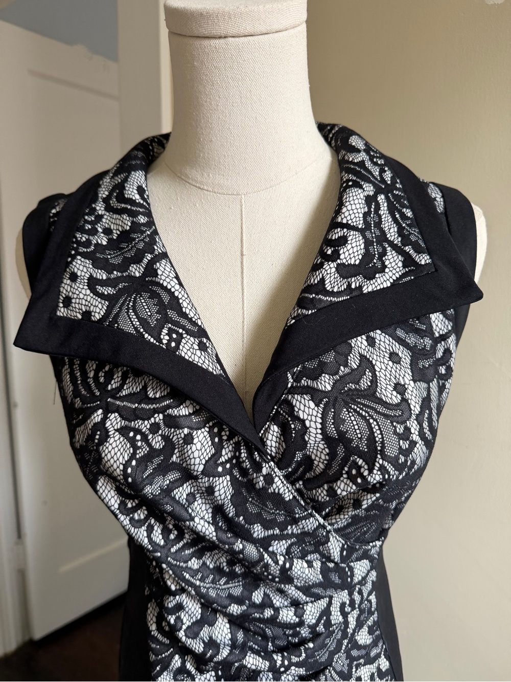Joseph Ribkoff Black and White Lace-Effect Midi Sheath - Picture 3 of 5